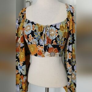 L*SPACE Floral Crop Top with Long Sleeves. Large.